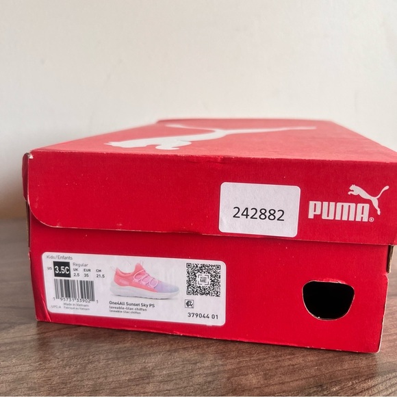 PUMA NEW Youth One4All Sunset Sky PS Shoe Size 3.5 NEW #B1322A - Picture 2 of 9